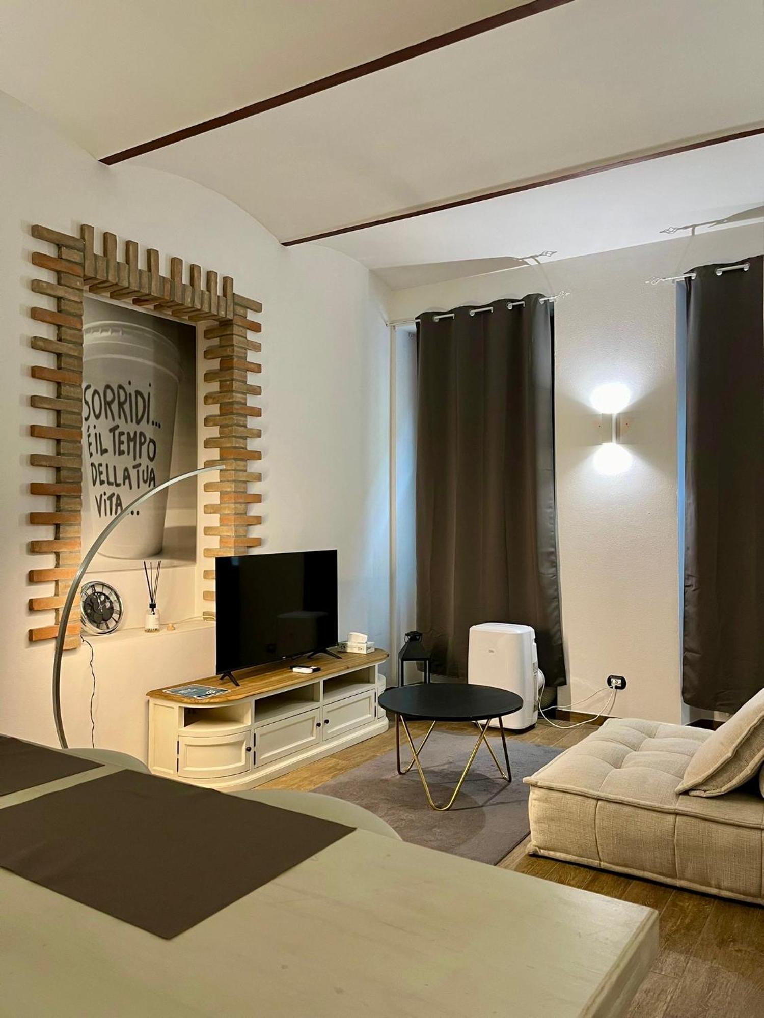 Apartament Residenza Corrado By Almanova Residenze Mantua Zewnętrze zdjęcie