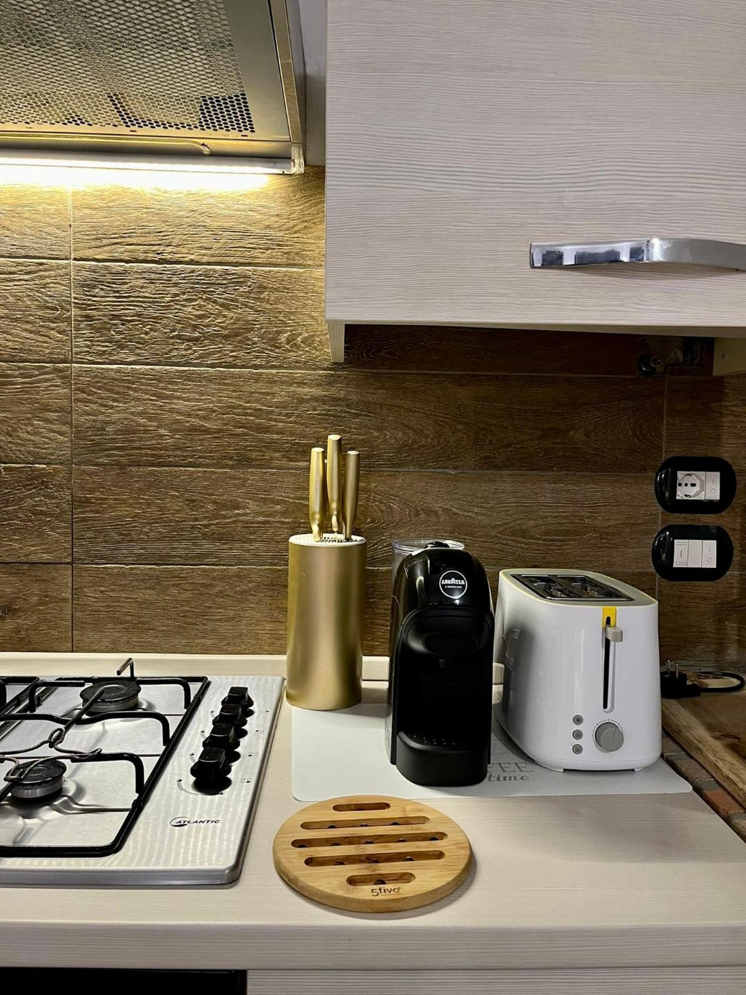 Apartament Residenza Corrado By Almanova Residenze Mantua Zewnętrze zdjęcie