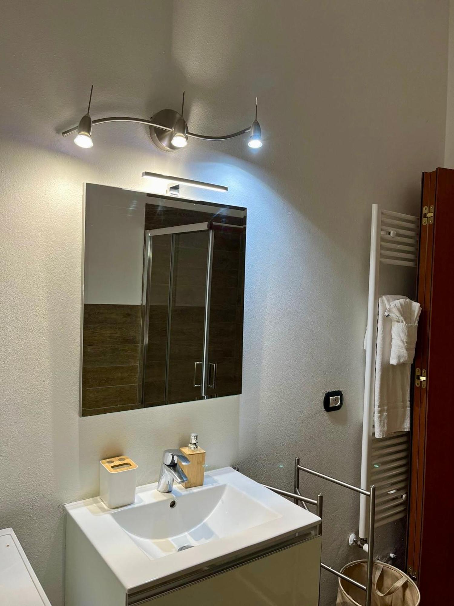 Apartament Residenza Corrado By Almanova Residenze Mantua Zewnętrze zdjęcie